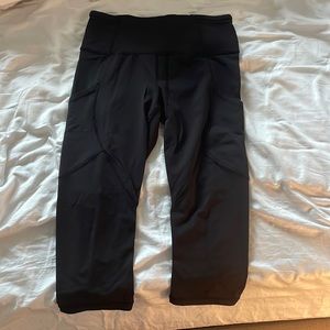 Lululemon cropped black leggings